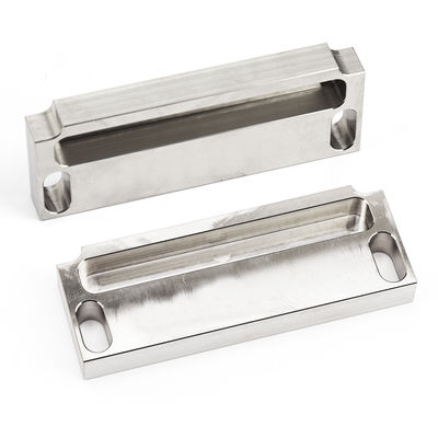 티타늄, 알루미늄 및 스테인리스 스틸의 정밀 CNC 가공 부품